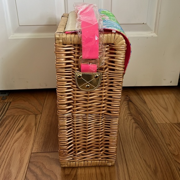 NEW Lilly Pulitzer Wicker Wine Basket - Picture 3 of 12